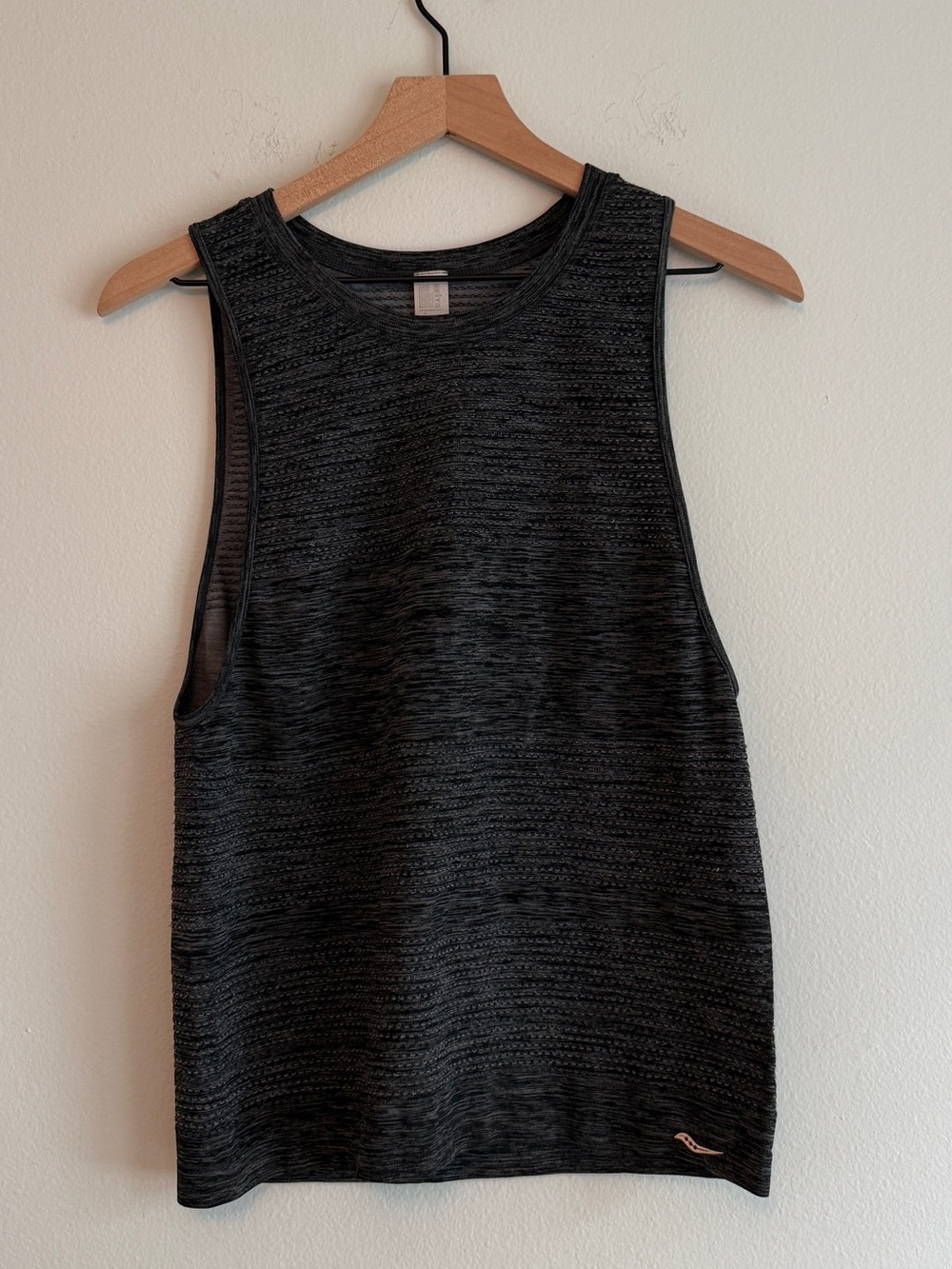 Saucony Black Heathered Performance Tank Top